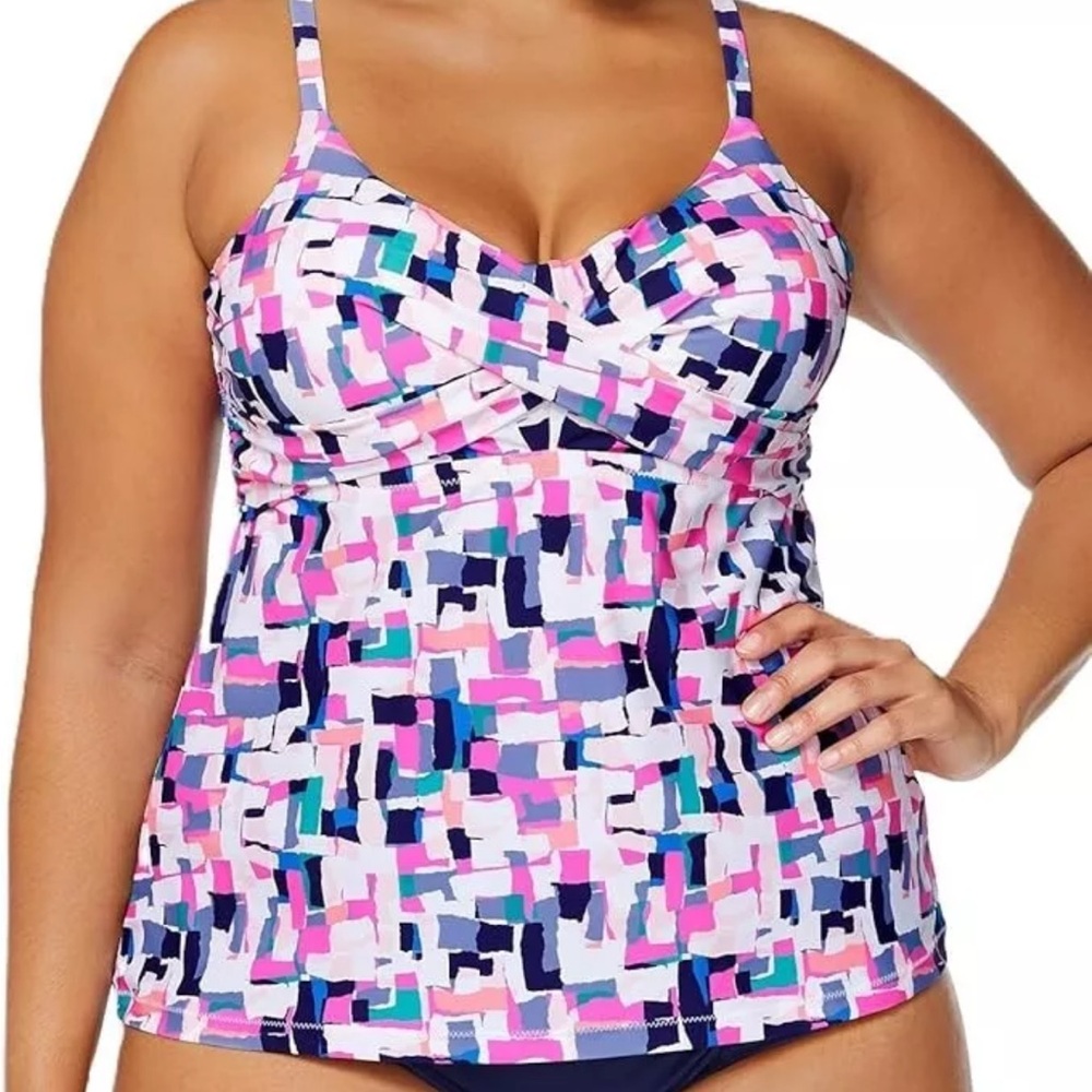 📌NWOT Raisins Curve 24W Calabasas Aries Tankini Top